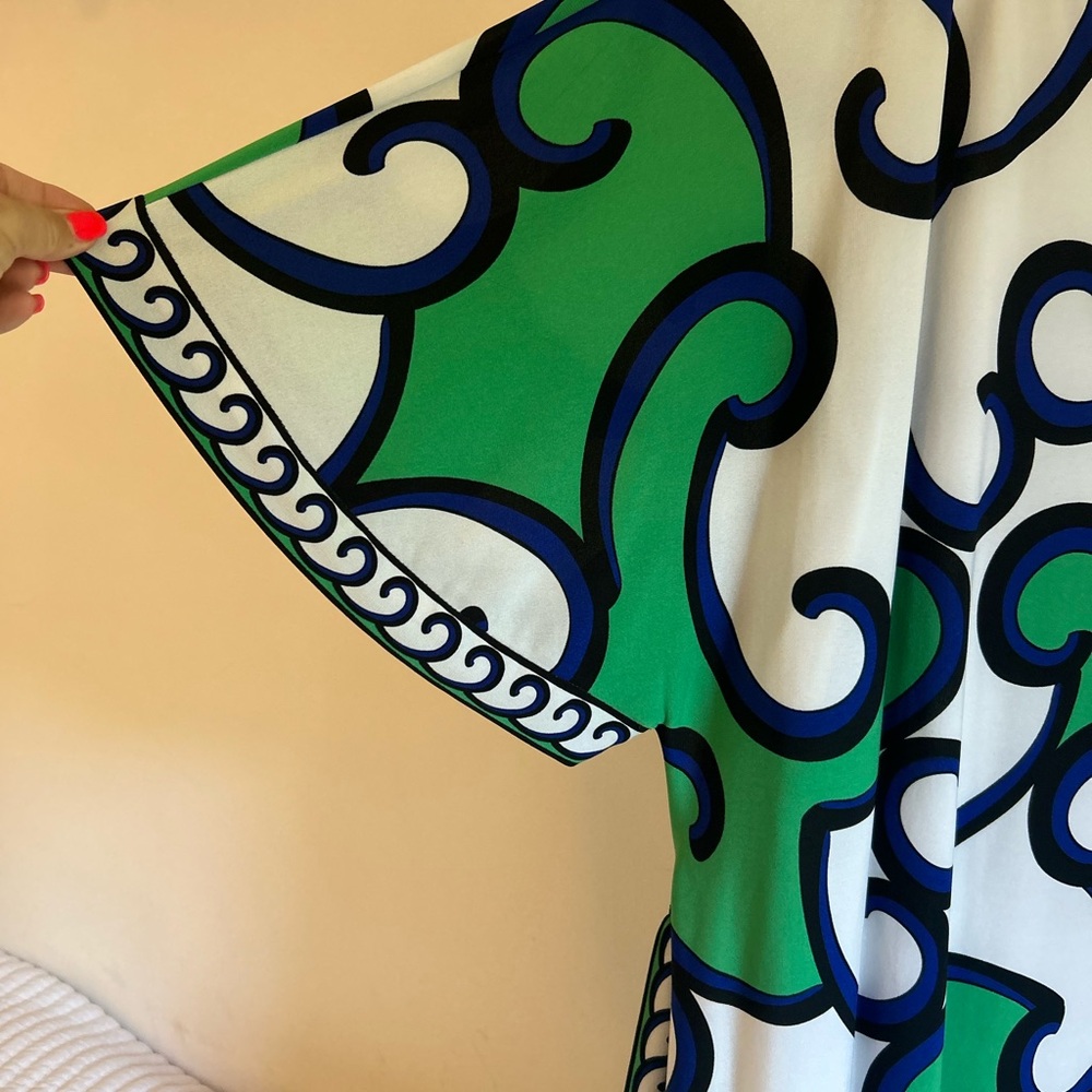 Sandra Darren Dress with Green and Blue Patterns - Picture 2 of 9